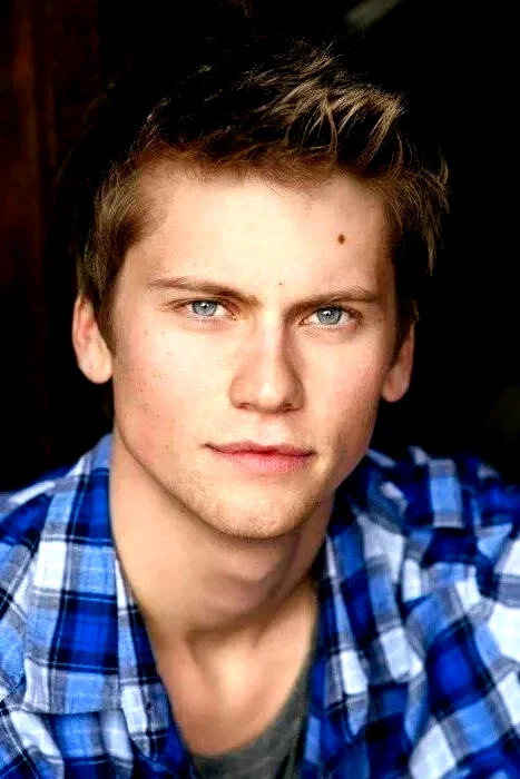  Tim Phillipps