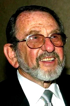  Bruce Bilson