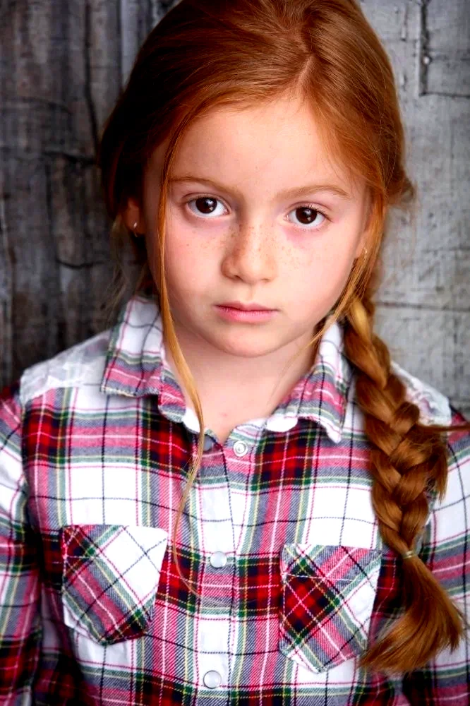  Skylar Gray