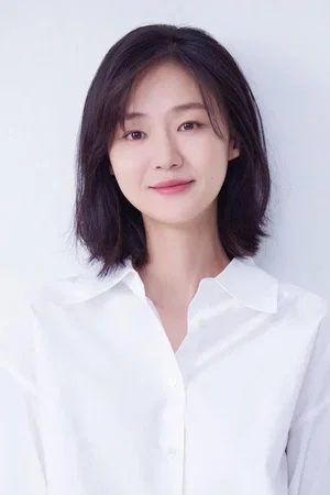 Park Ye-young photo