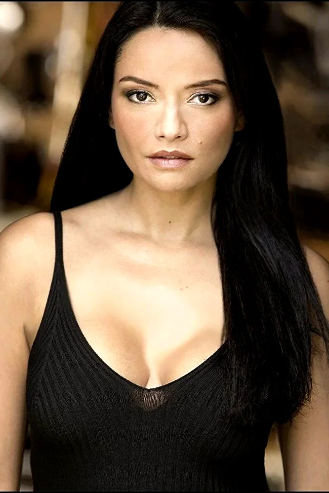  Lina Maya