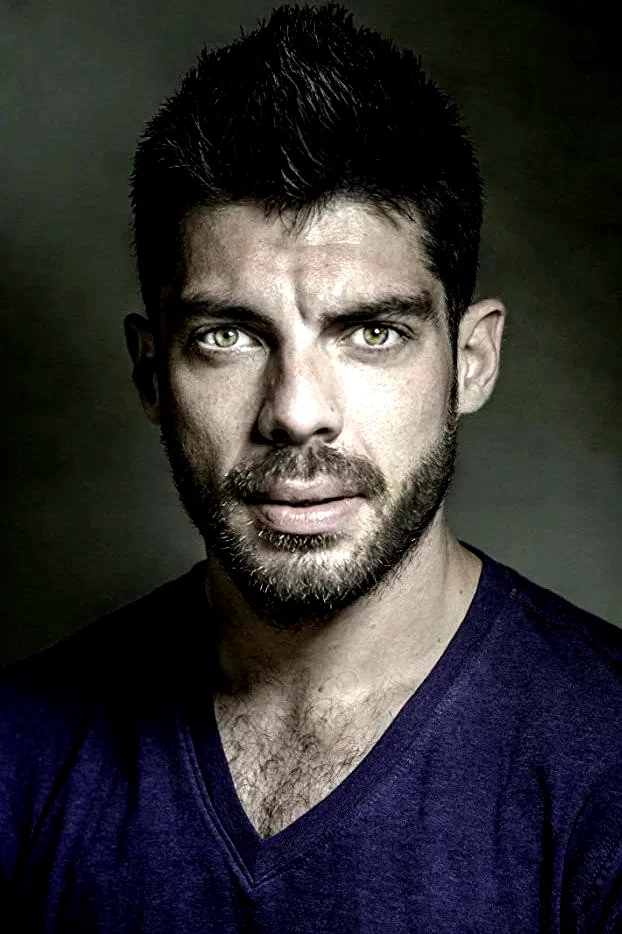  Ronan Summers