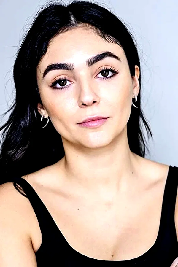  Olivia Bernstone
