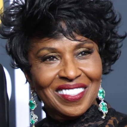  Pauletta Washington