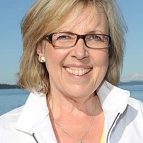 Photo star :  Elizabeth May