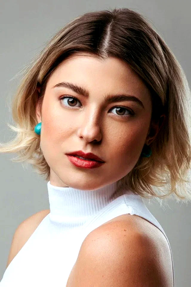  Luiza Porto