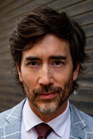  Andrew Roach photo