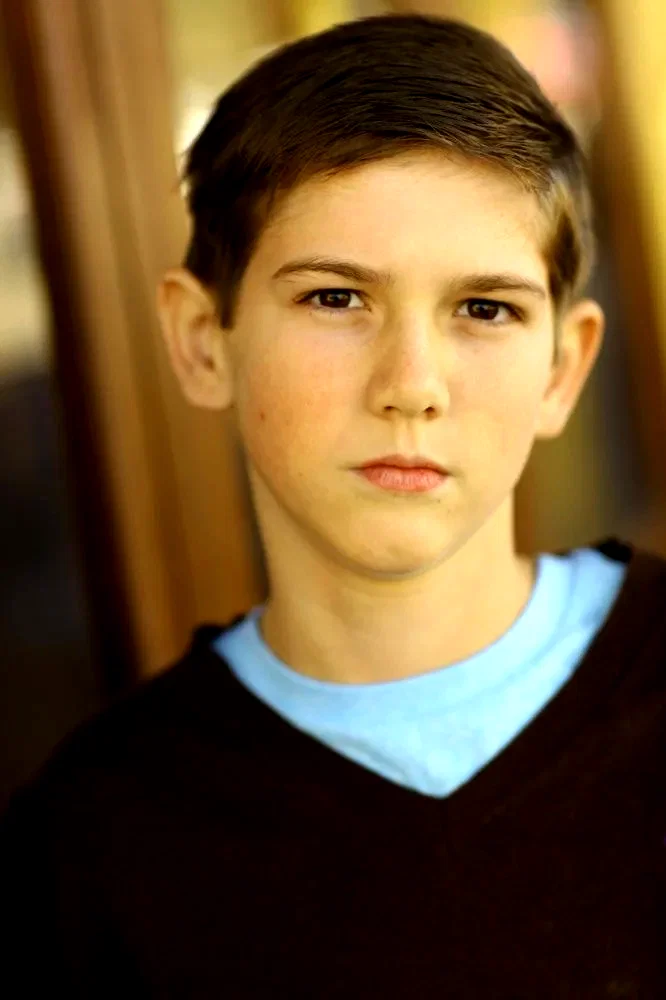  Kelton DuMont