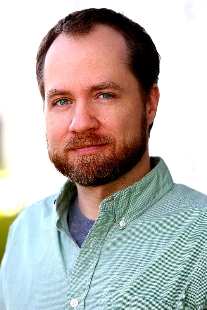  Chris Savino