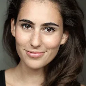  Lara Lemon