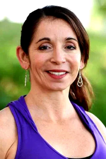  Kathi deCouto