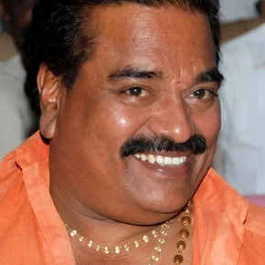 Photo star :  Fefsi Vijayan