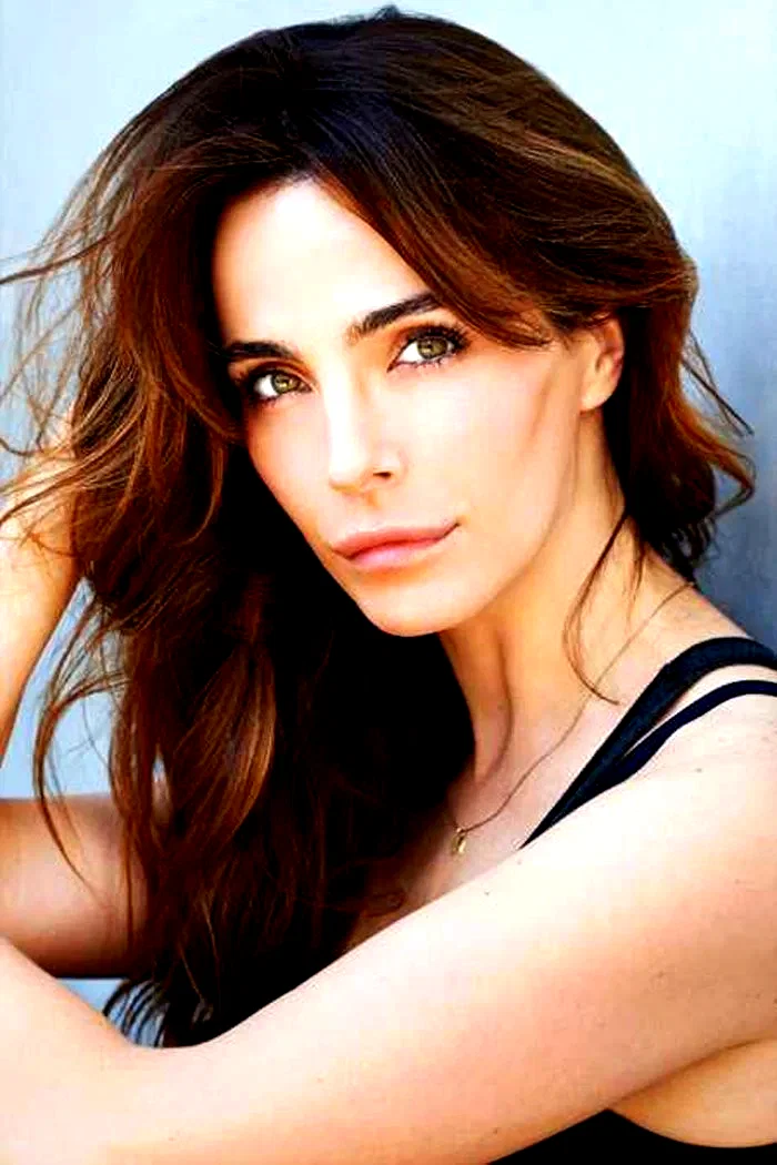  Lisa Sheridan