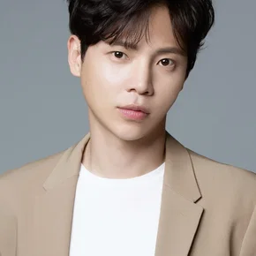 Photo star :  Go Geon-han