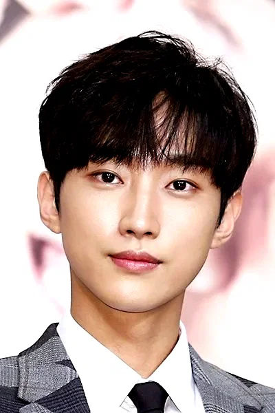  Jung Jinyoung