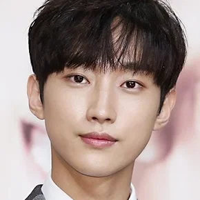 Photo star :  Jung Jinyoung
