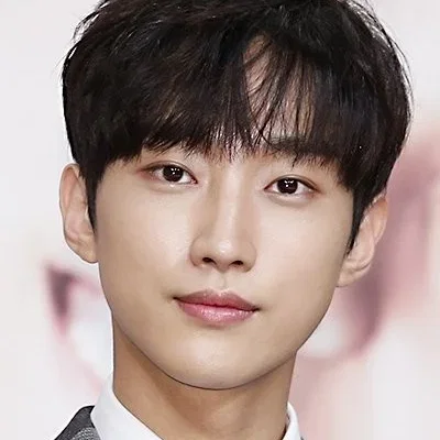  Jung Jinyoung