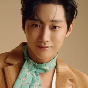 Photo star :  Jung Jinyoung