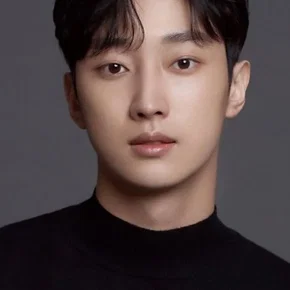 Photo star :  Jung Jinyoung