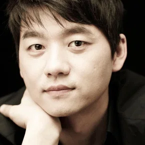 Photo star :  Kim Seung-su