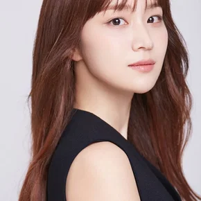 Photo star :  Jeong Yu-min
