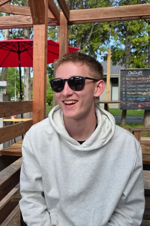  Caleb Klemens photo