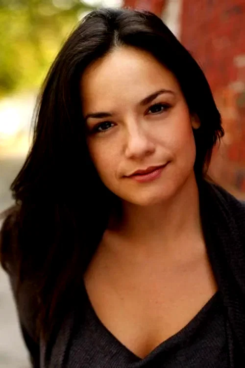  Sarah Podemski