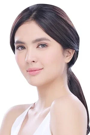  Sofia Andres photo
