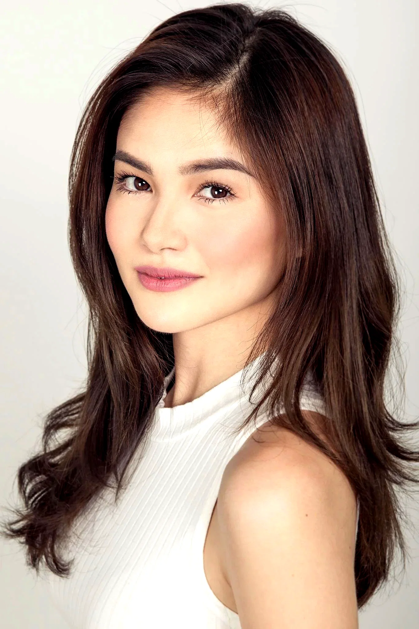  Elisse Joson