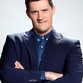 Photo star :  Ed Kavalee