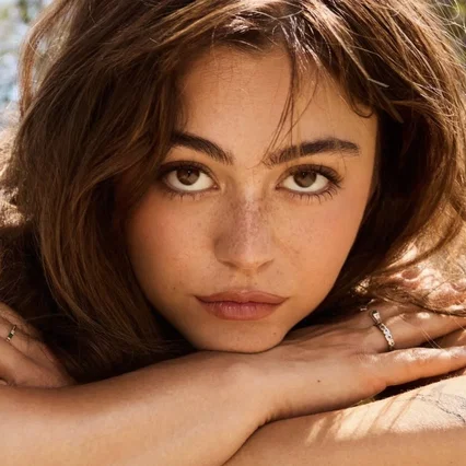  Mika Abdalla