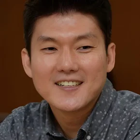 Photo star :  Kim Jung-hyun