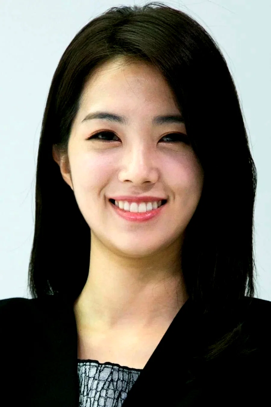  Gang Ji-young