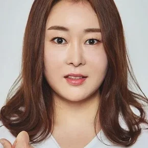 Photo star :  Yoon Sa-bong