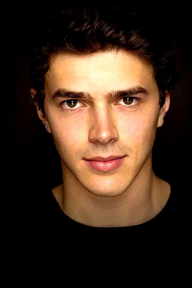  Harry Richardson