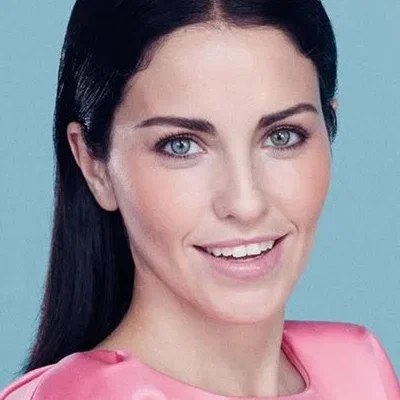  Aslı Tandoğan