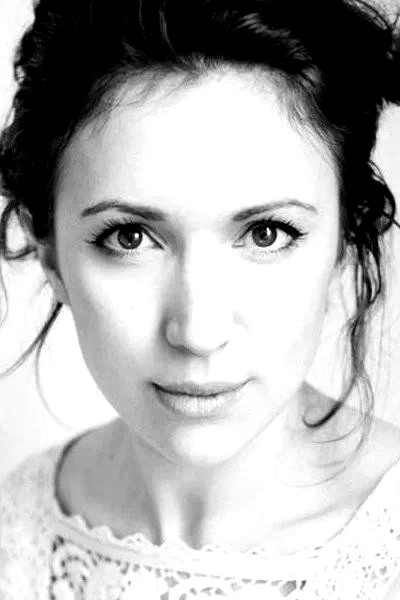 Esther Smith