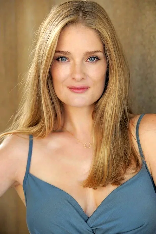  Elizabeth Sandy