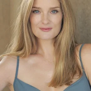 Photo star :  Elizabeth Sandy
