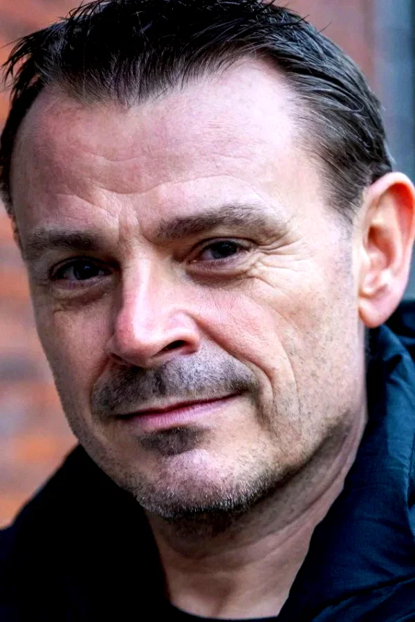  Kim Sønderholm
