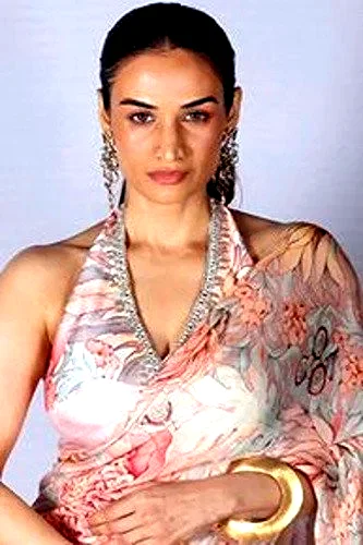  Karishma Modi