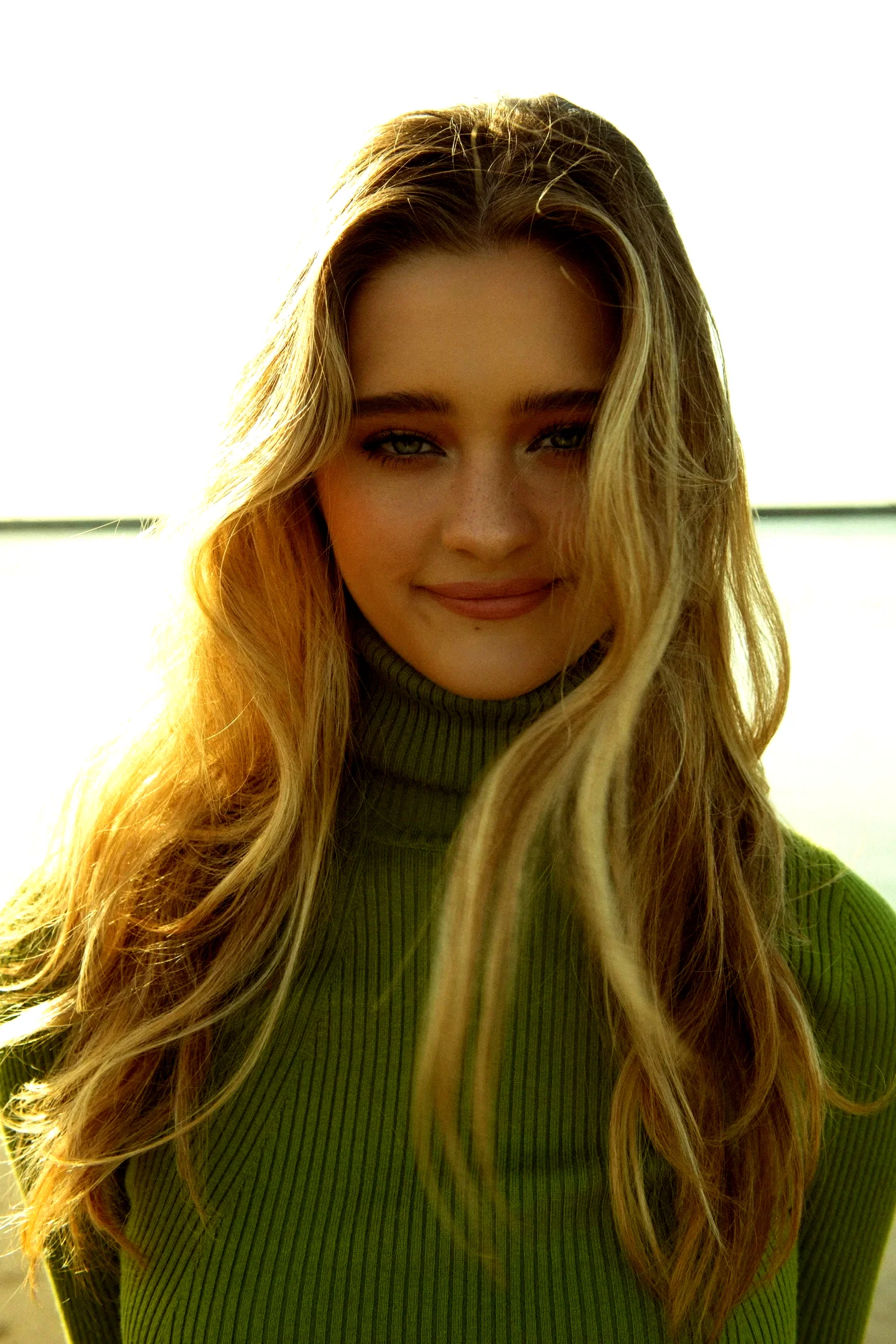  Lizzy Greene