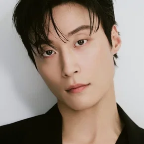 Photo star :  Heo Nam-jun