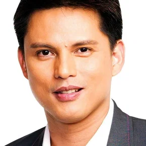 Photo star :  Zoren Legaspi