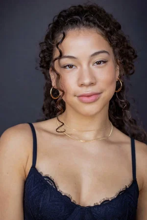  Kiara Romero photo