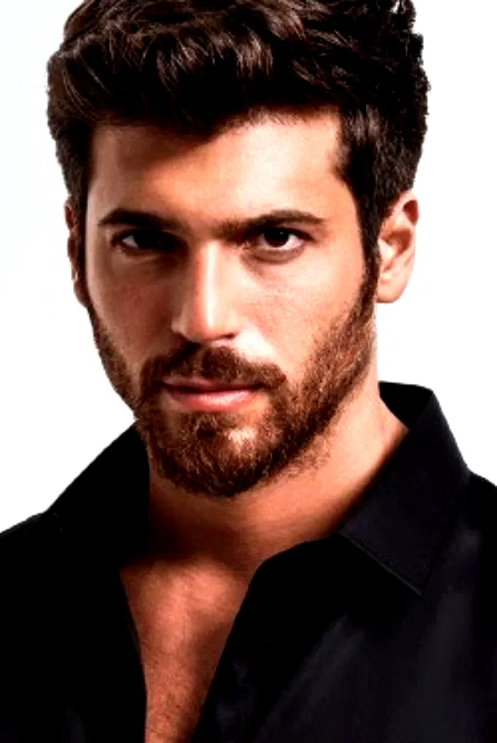  Can Yaman