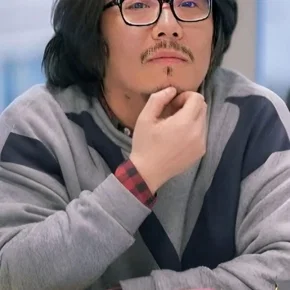 Photo star :  Choi Jung-gyoo