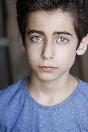  Aidan Gallagher photo