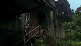 Image de Loin de chez elle