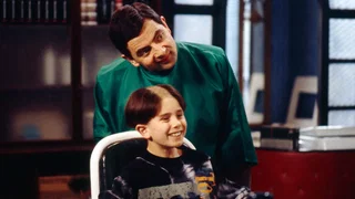 Image de Mr. Bean coiffé au poteau